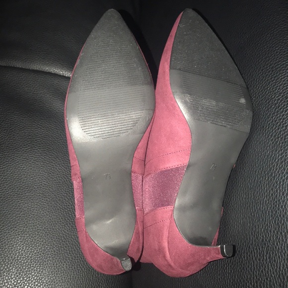 Ann Taylor Pointy Toe Booties Burgundy size 7 1/2 - Picture 7 of 10